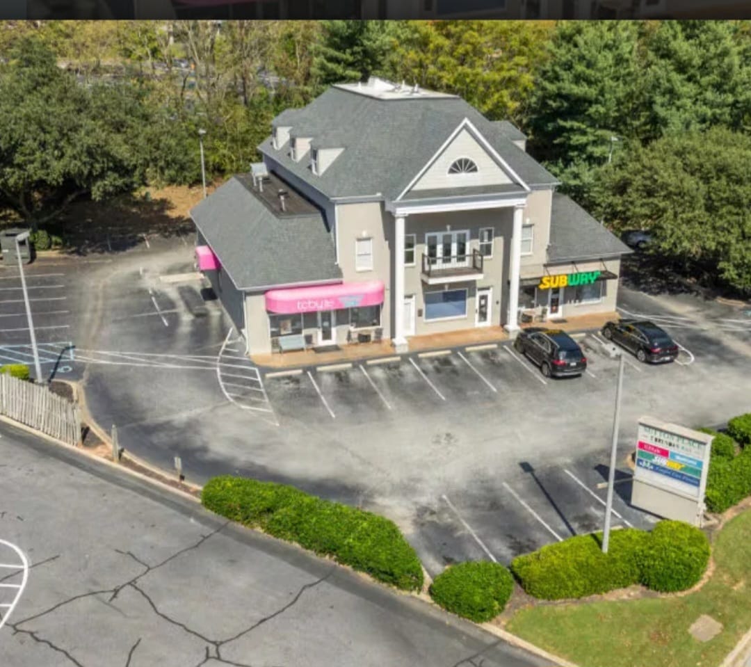 Exterior view of the Moyanova appointment location